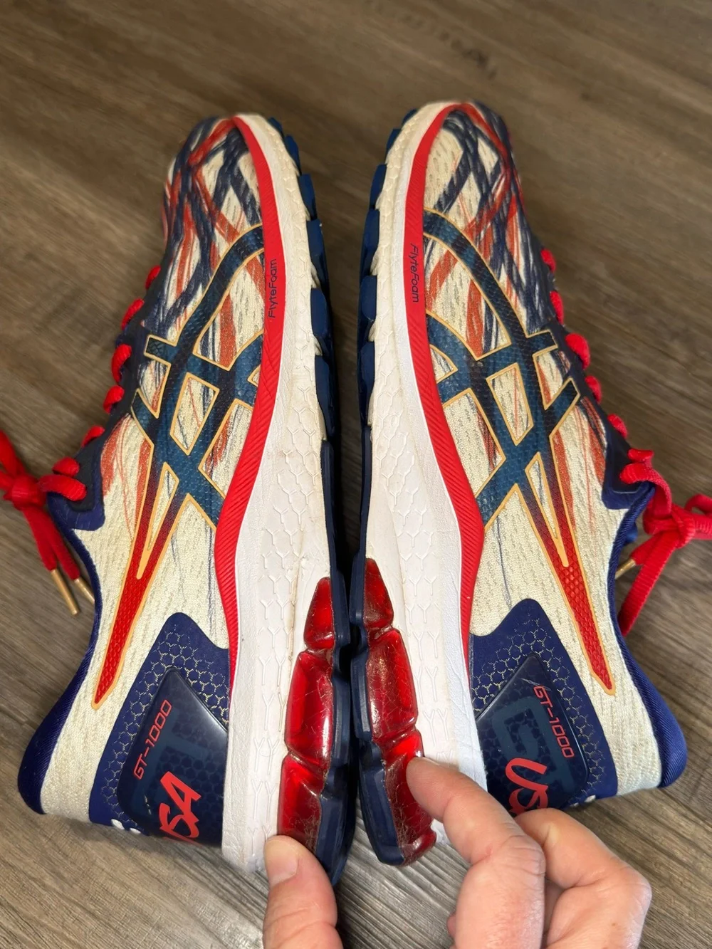 ASICS GT 1000 9 USA Trail Running Sneakers